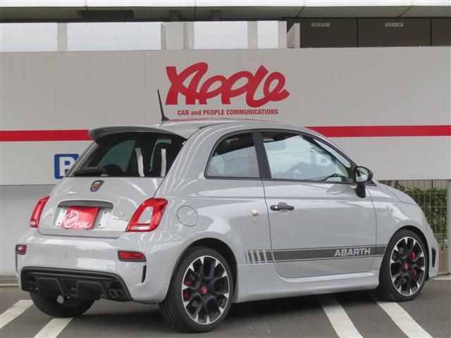 Abarth 595 2017-08 28795-2