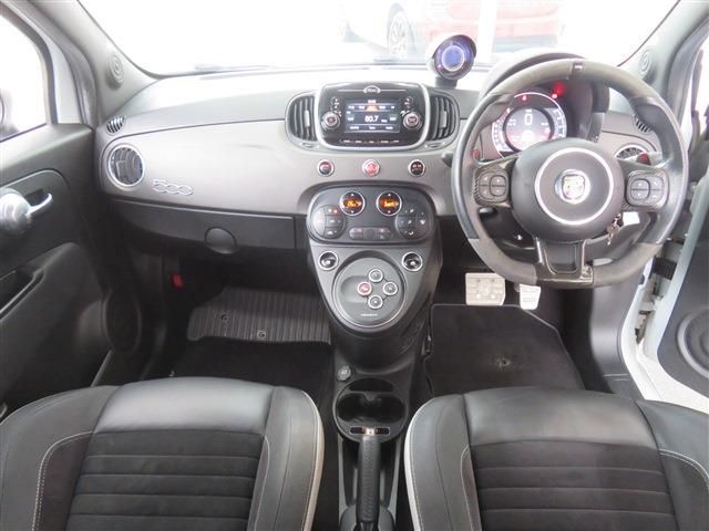 Abarth 595 2017-08 28795-12