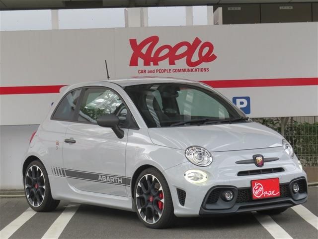 Abarth 595 2017-08 28795-1