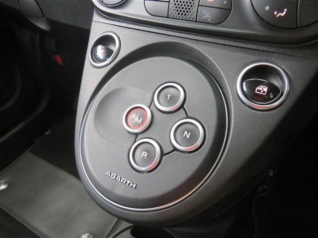 Abarth 595 2017-08 28795-14