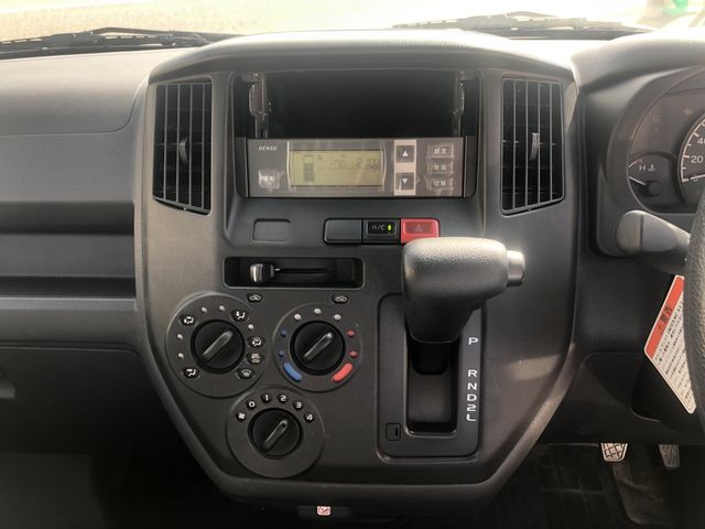 Mazda BONGO TRUCK 2022-06 4504-10