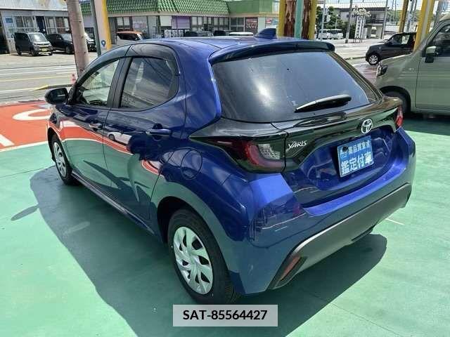 Toyota YARIS 2022-09 371398-3