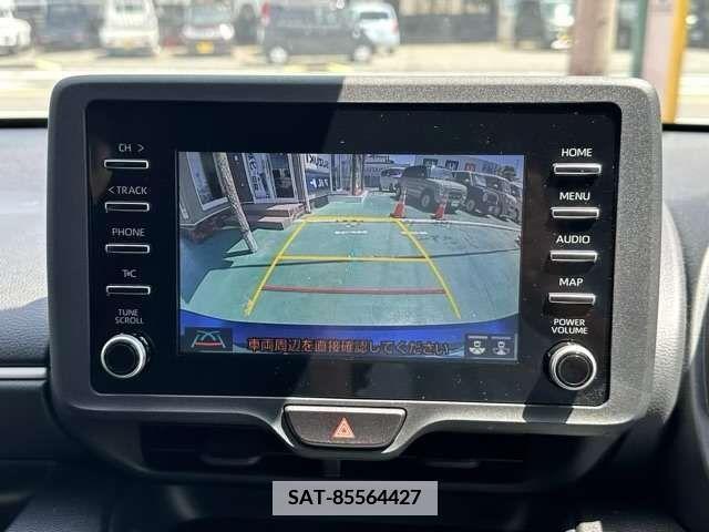 Toyota YARIS 2022-09 371398-19