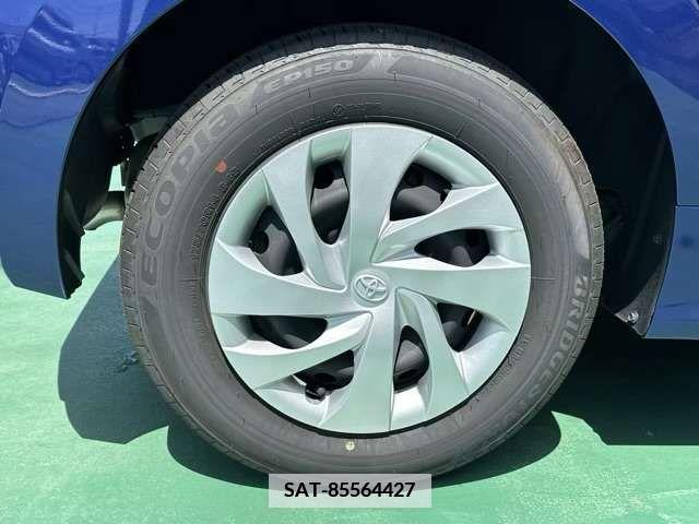 Toyota YARIS 2022-09 371398-12