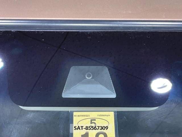 Honda N BOX 2018-12 278458-4