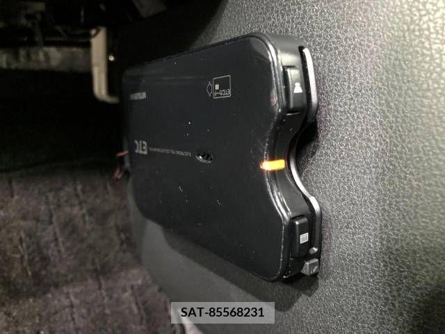 Nissan NOTE 2013-08 280048-4
