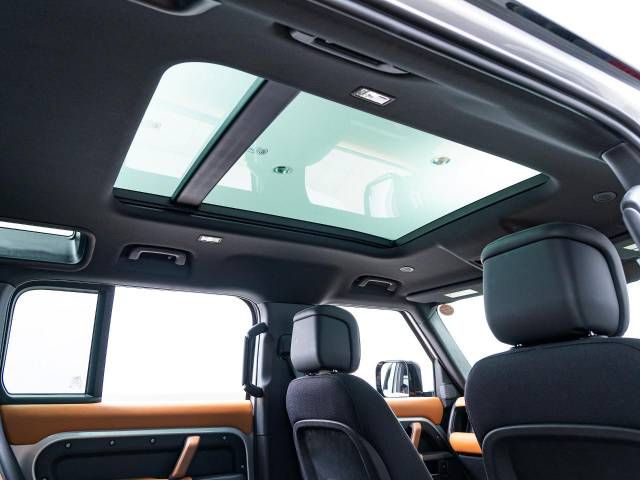 ROVER DEFENDER 2023-01 182047-4