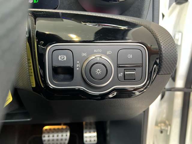 Mercedes Benz A-CLASS 2021-11 11434-17