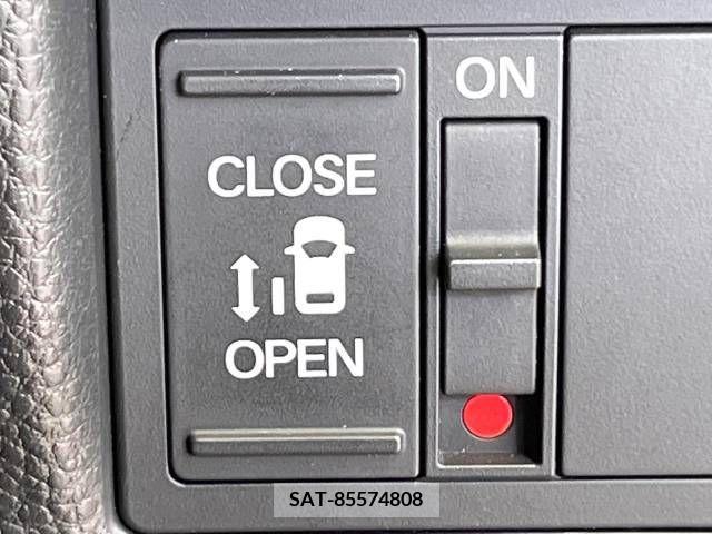 Honda N BOX CUSTOM 2017-09 364797-6