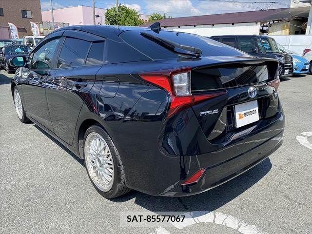 Toyota PRIUS 2021-01 376562-14