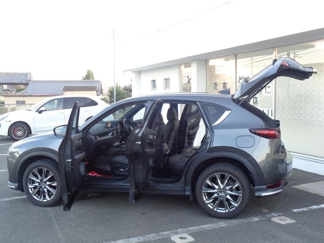 Mazda CX-5 2019-07 13681-23