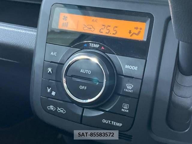 Nissan MOCO 2013-03 324551-4
