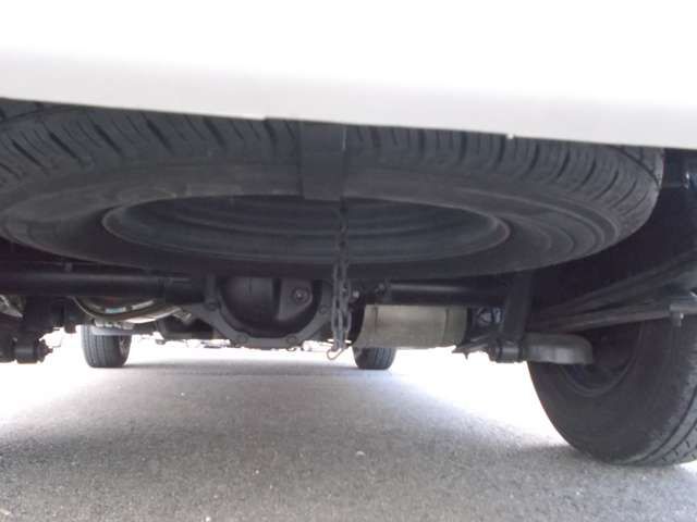 Nissan NV350 Caravan 2018-08 196490-18