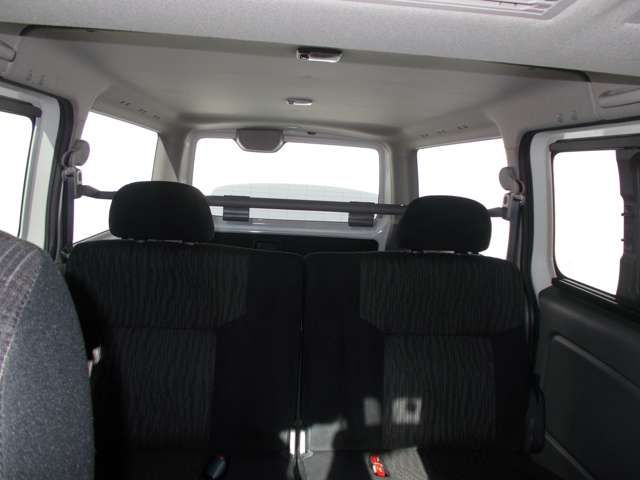 Nissan NV350 Caravan 2018-08 196490-11