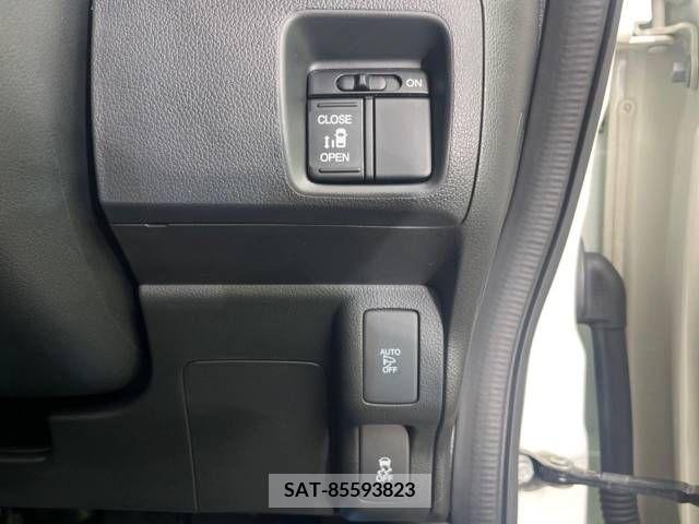 Honda N BOX CUSTOM 2016-02 329461-3
