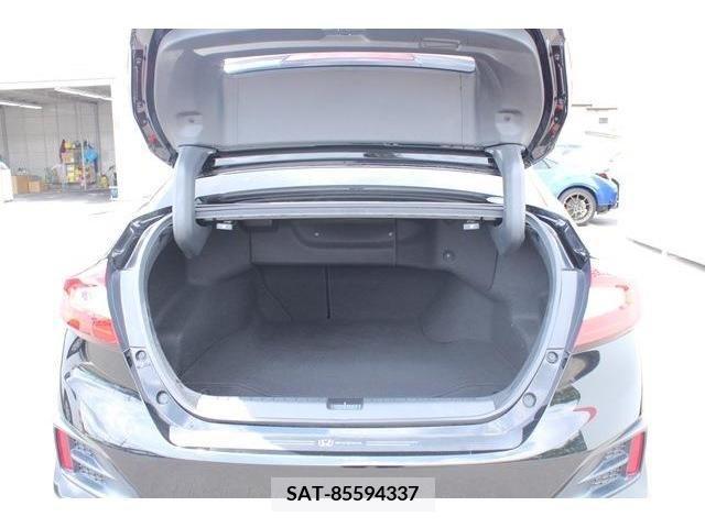 Honda CLARITY PHEV 2019-01 264397-12