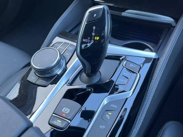 Bmw 5 SERIES 2017-10 180858-11