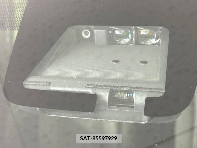 Toyota VOXY 2019-02 288932-2