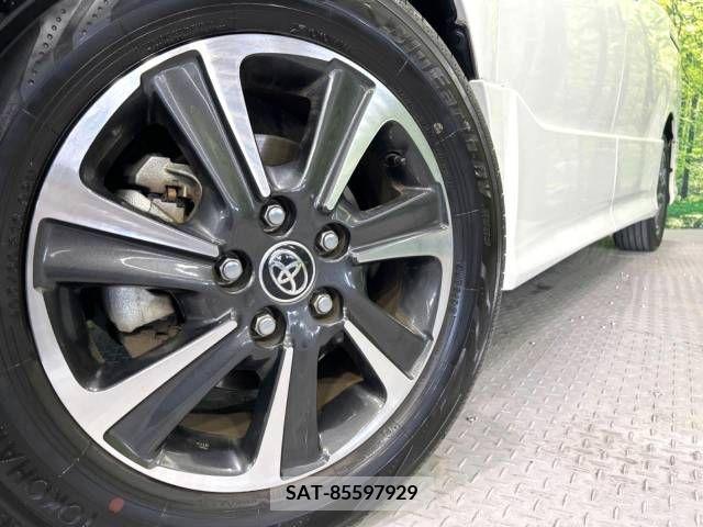 Toyota VOXY 2019-02 288932-12