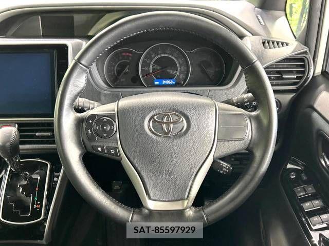 Toyota VOXY 2019-02 288932-11