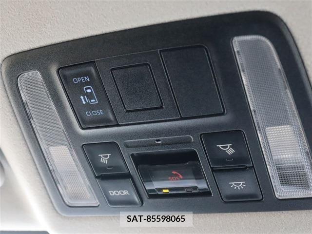 Toyota NOAH 2023-06 342624-17