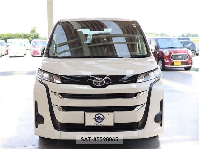 Toyota NOAH 2023-06 342624-1
