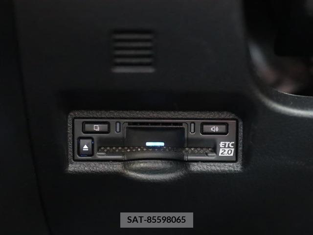 Toyota NOAH 2023-06 342624-16