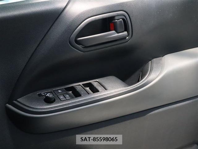 Toyota NOAH 2023-06 342624-23