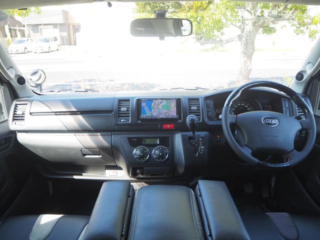 Toyota HIACE VAN 2010-11 26312-13
