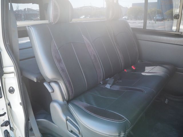 Toyota HIACE VAN 2010-11 26312-17