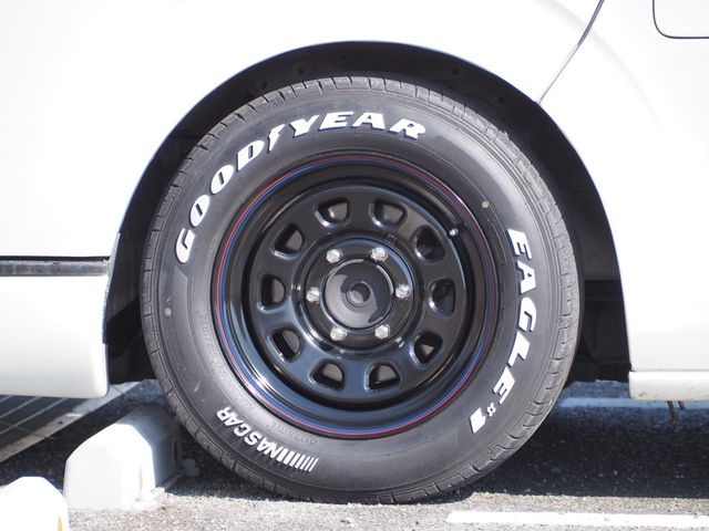 Toyota HIACE VAN 2010-11 26312-9