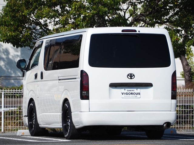 Toyota HIACE VAN 2010-11 26312-12