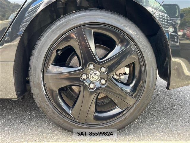 Toyota PRIUS 2022-08 255122-19
