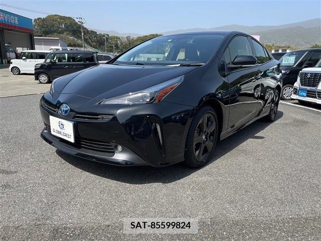 Toyota PRIUS 2022-08 255122-6
