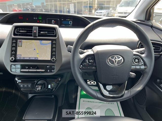 Toyota PRIUS 2022-08 255122-12