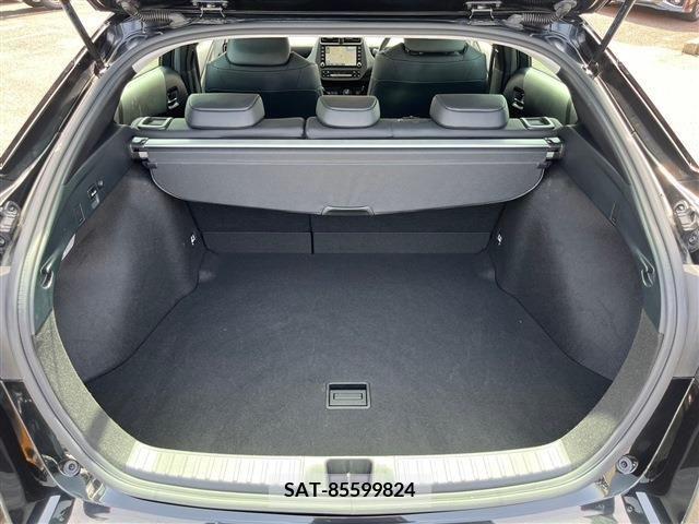 Toyota PRIUS 2022-08 255122-21
