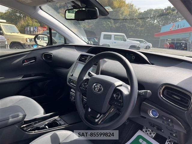Toyota PRIUS 2022-08 255122-25