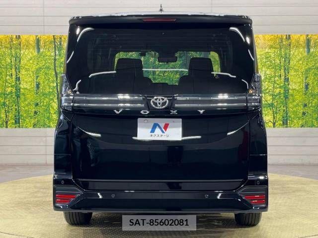 Toyota VOXY 2022-08 370452-16
