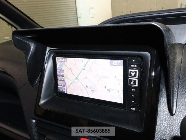 Toyota VOXY 2015-05 229875-14