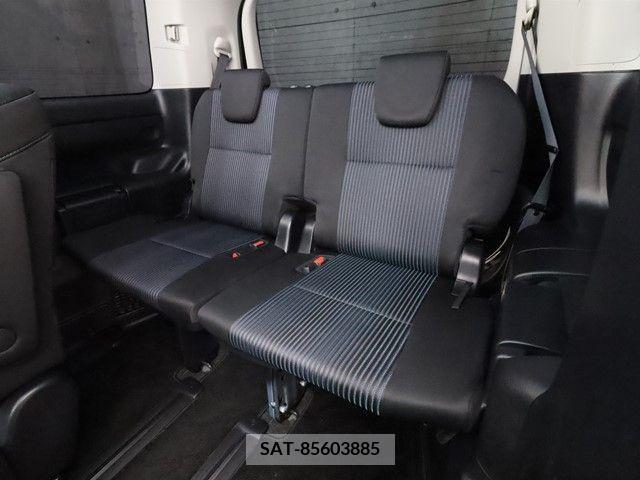 Toyota VOXY 2015-05 229875-7