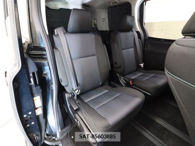 Toyota VOXY 2015-05 229875-4