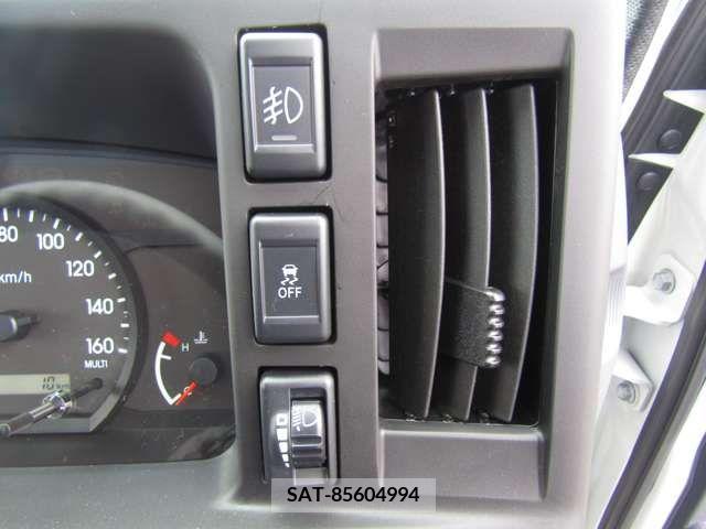 Mazda TITAN 2023-04 200104-15