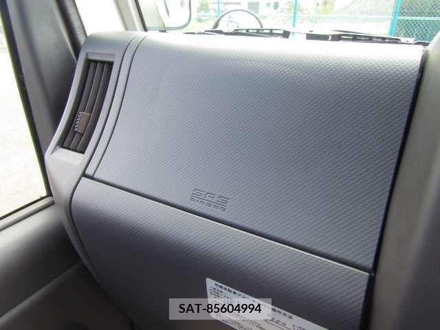 Mazda TITAN 2023-04 200104-17