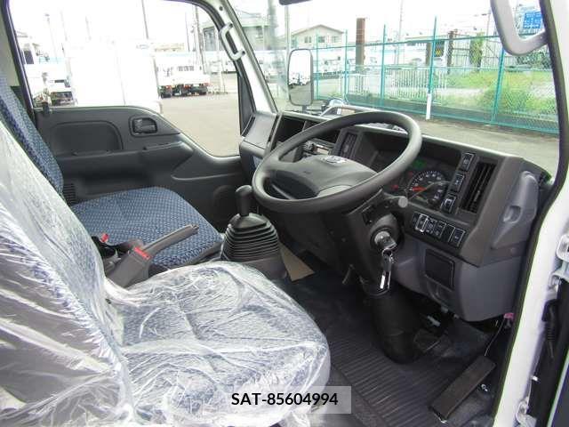 Mazda TITAN 2023-04 200104-9