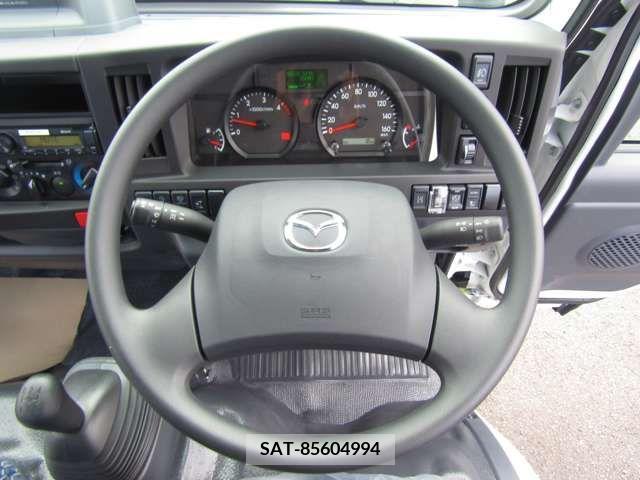Mazda TITAN 2023-04 200104-11