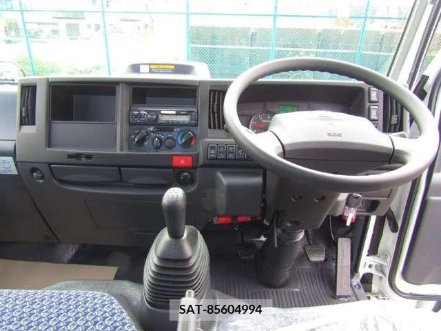 Mazda TITAN 2023-04 200104-10