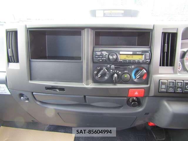 Mazda TITAN 2023-04 200104-12