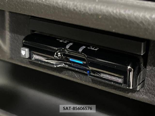 Suzuki X BEE 2018-10 330964-7