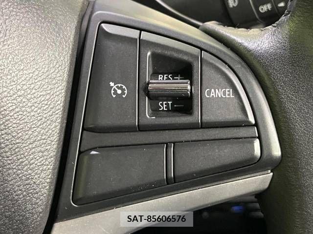 Suzuki X BEE 2018-10 330964-5