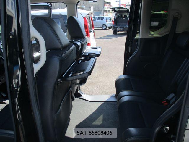 Honda N BOX CUSTOM 2016-09 306807-5